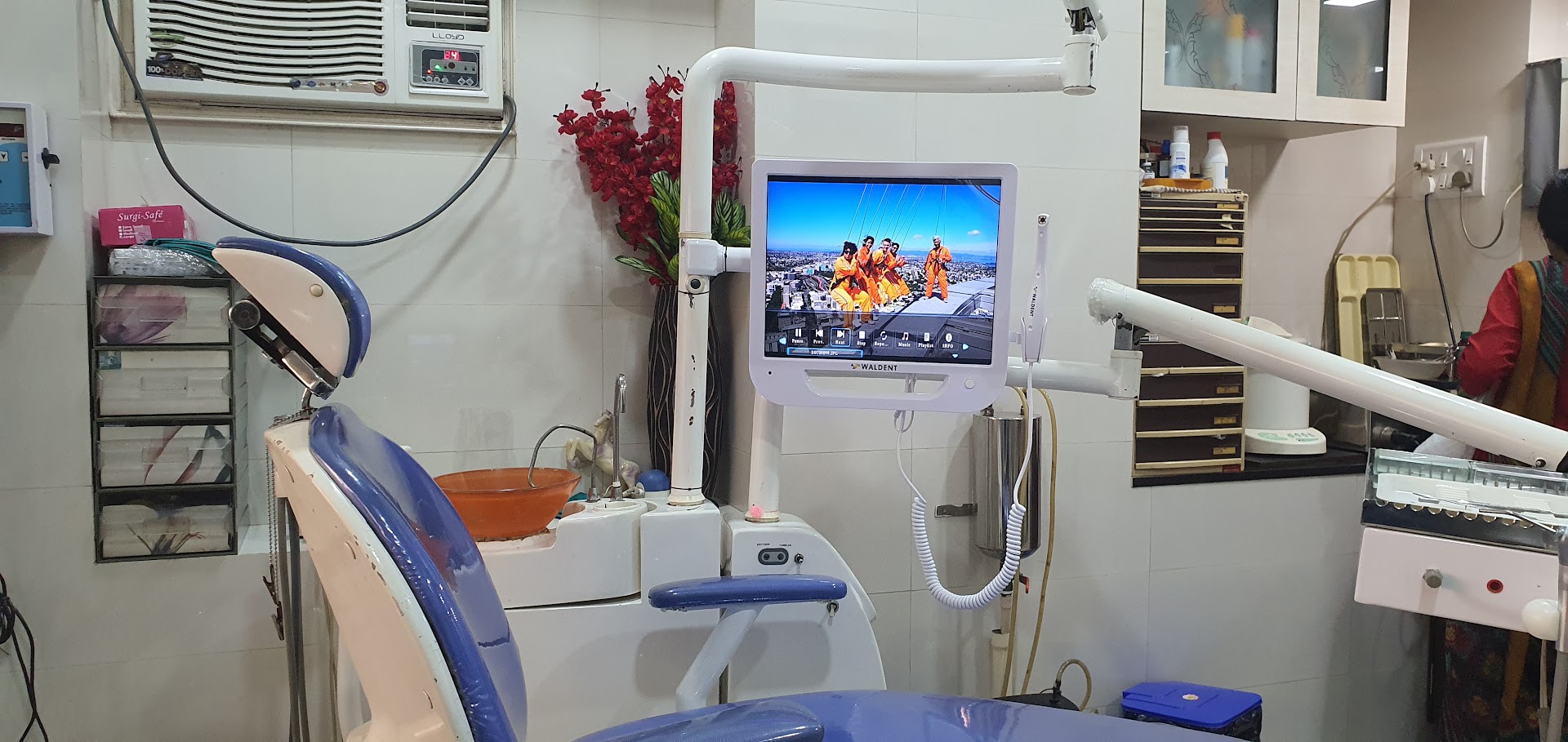 Dr Tavadia Spreading Smiles Dental Clinic