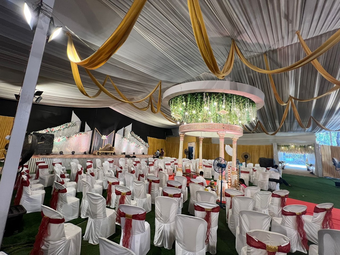 Golden Hall Banquet