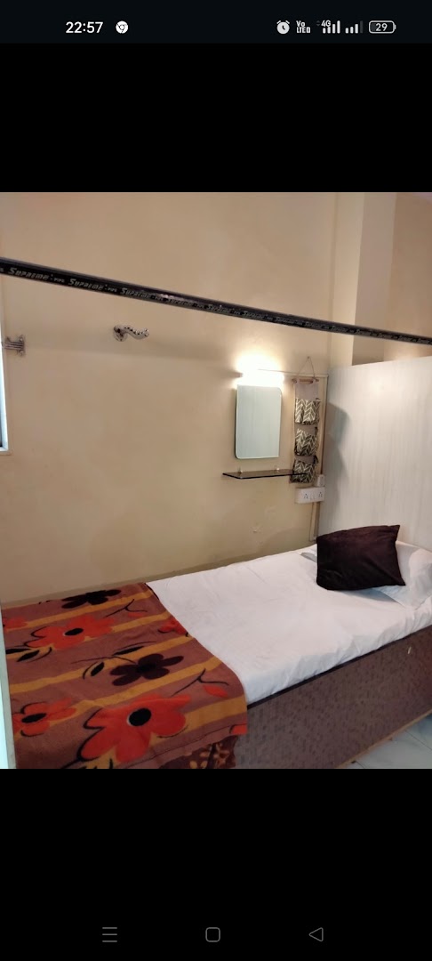 Kandivali West