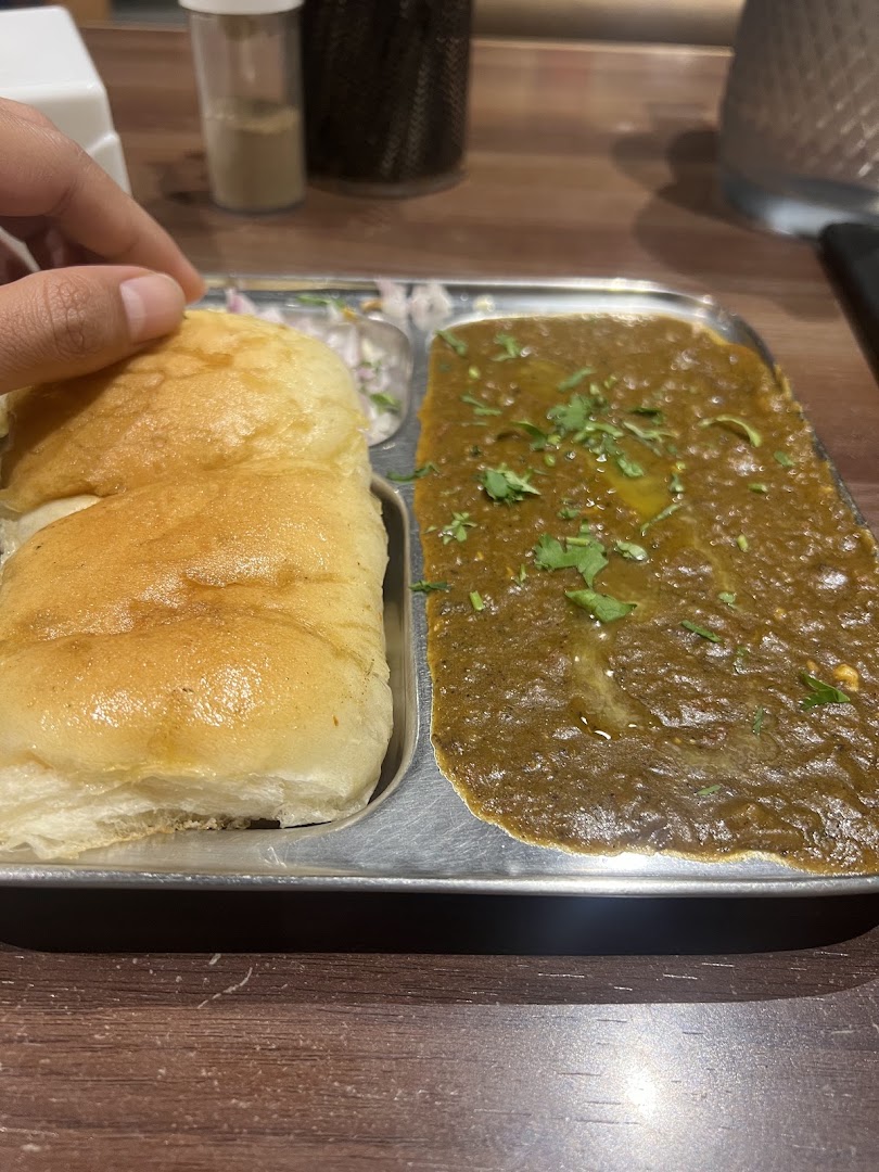 Maa Anjani Pav Bhaji centre ( Maajiya Hospitality llp)