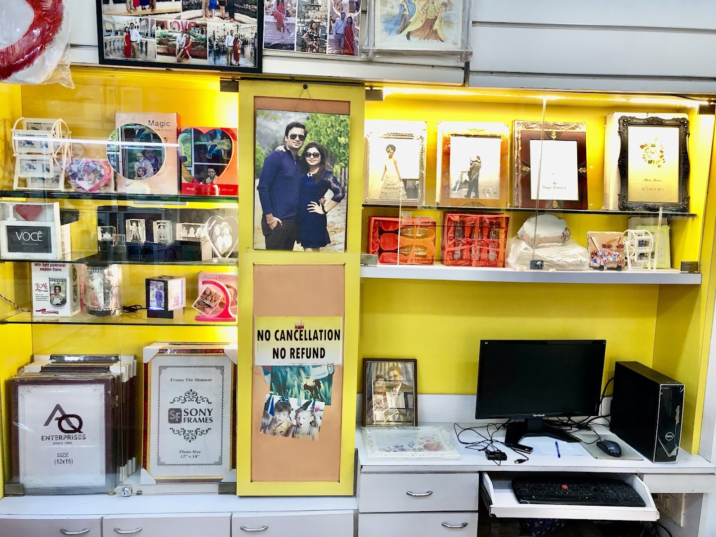 Royal Photo Studio & Colour Lab