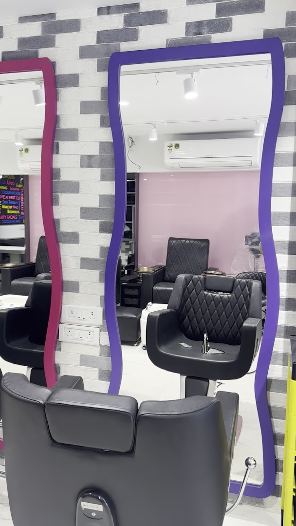 S SALON KEMPS CORNER