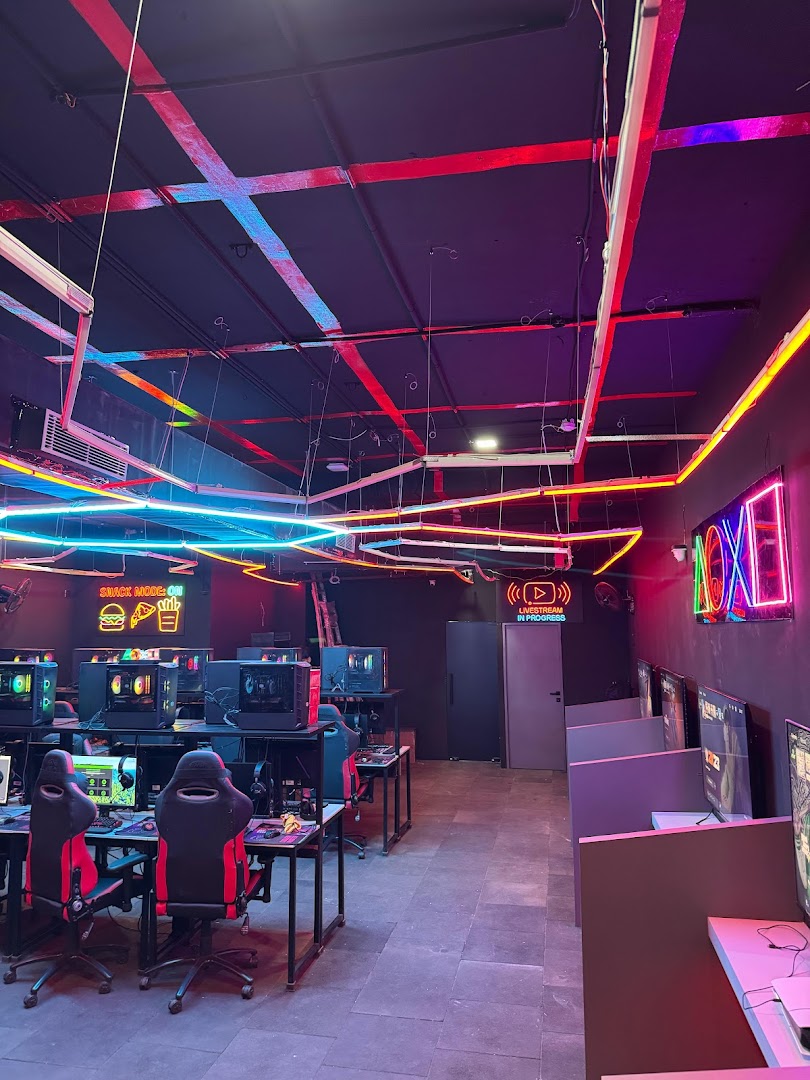 Simply Gaming | Best Gaming Cafe & PS4 Rental Store in Andheri West