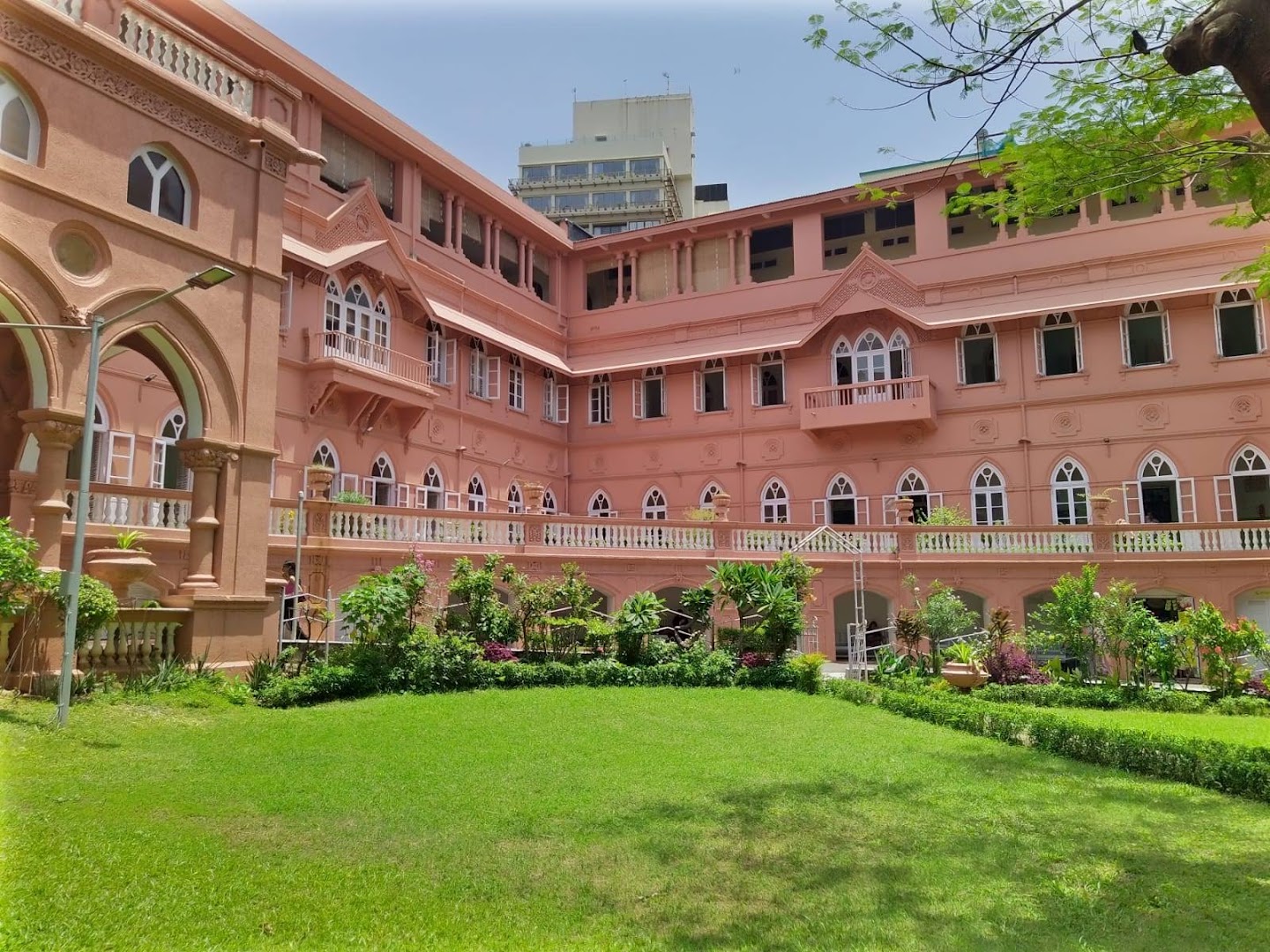 Sophia College (AUTONOMOUS)