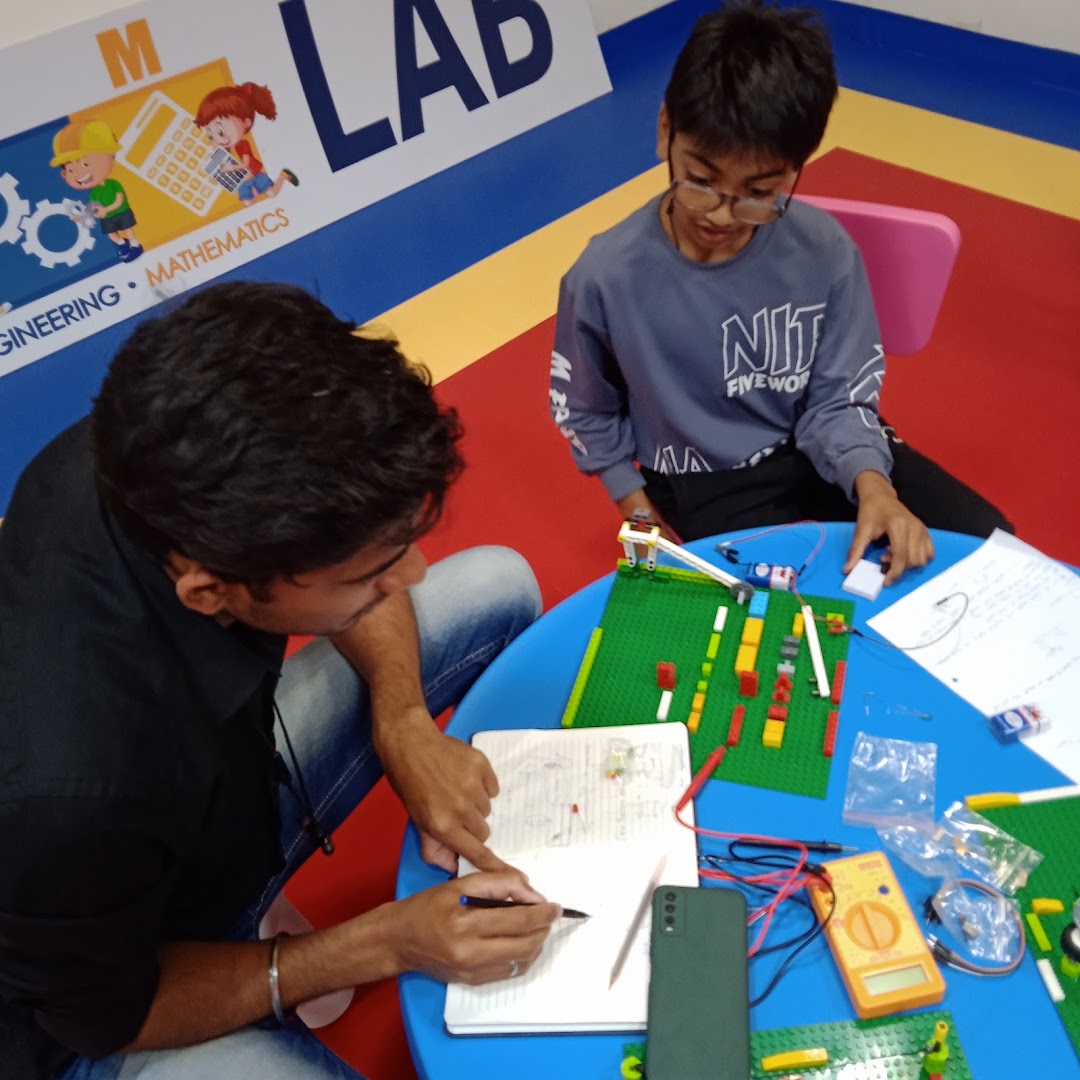STEM ART LAB - Robotics, Artificial Intelligence, Coding, Automation, Website development, Mobile app development