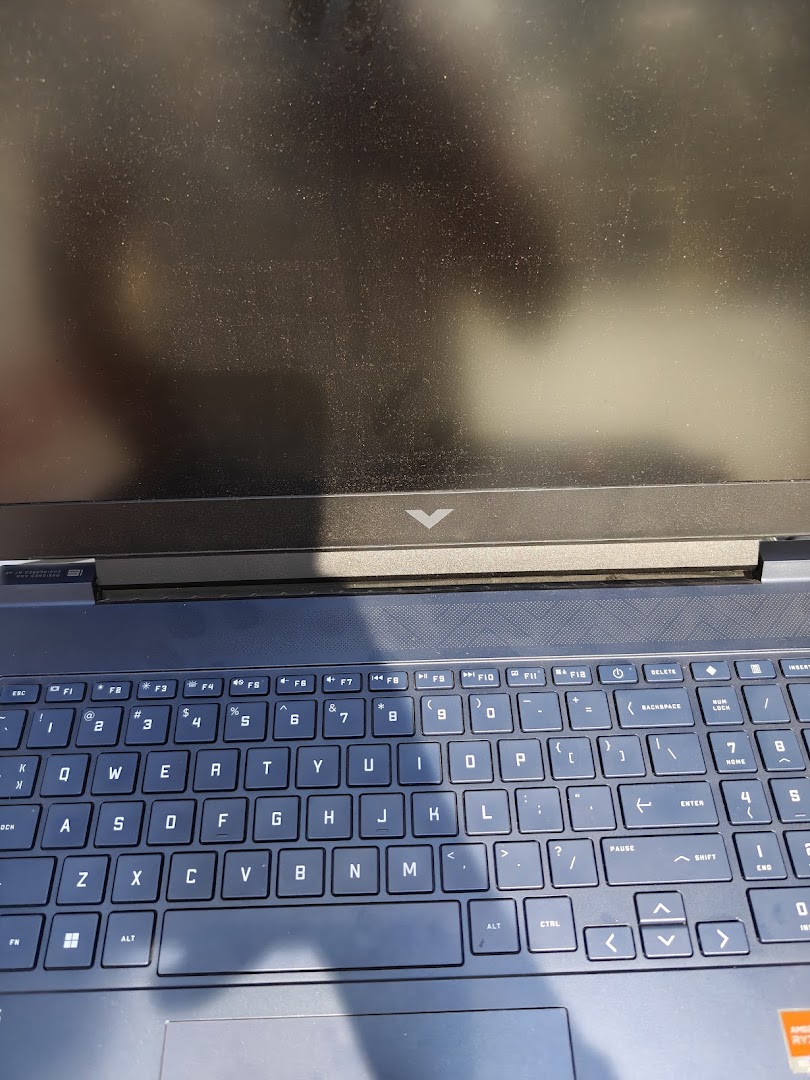 V CARE LAPTOPS | Best Computers and laptop repair service & refurbished laptop sale in Goregaon