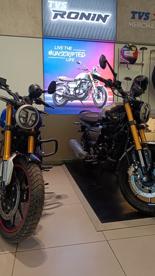 VAKRAATUNDA MOTORS (SHOWROOM)