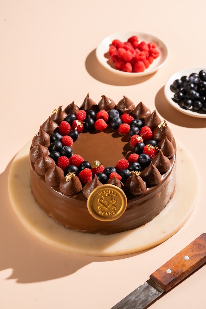 VANILLA BEANS - Gourmet Cakes, Desserts & Hampers